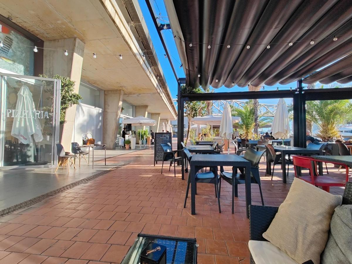Voyager Hotel Sant Adria de Besos Exterior foto